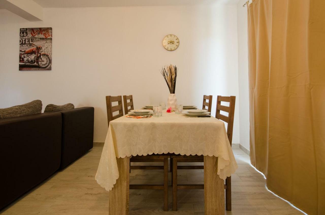 Apartment Danijela Трогир Экстерьер фото